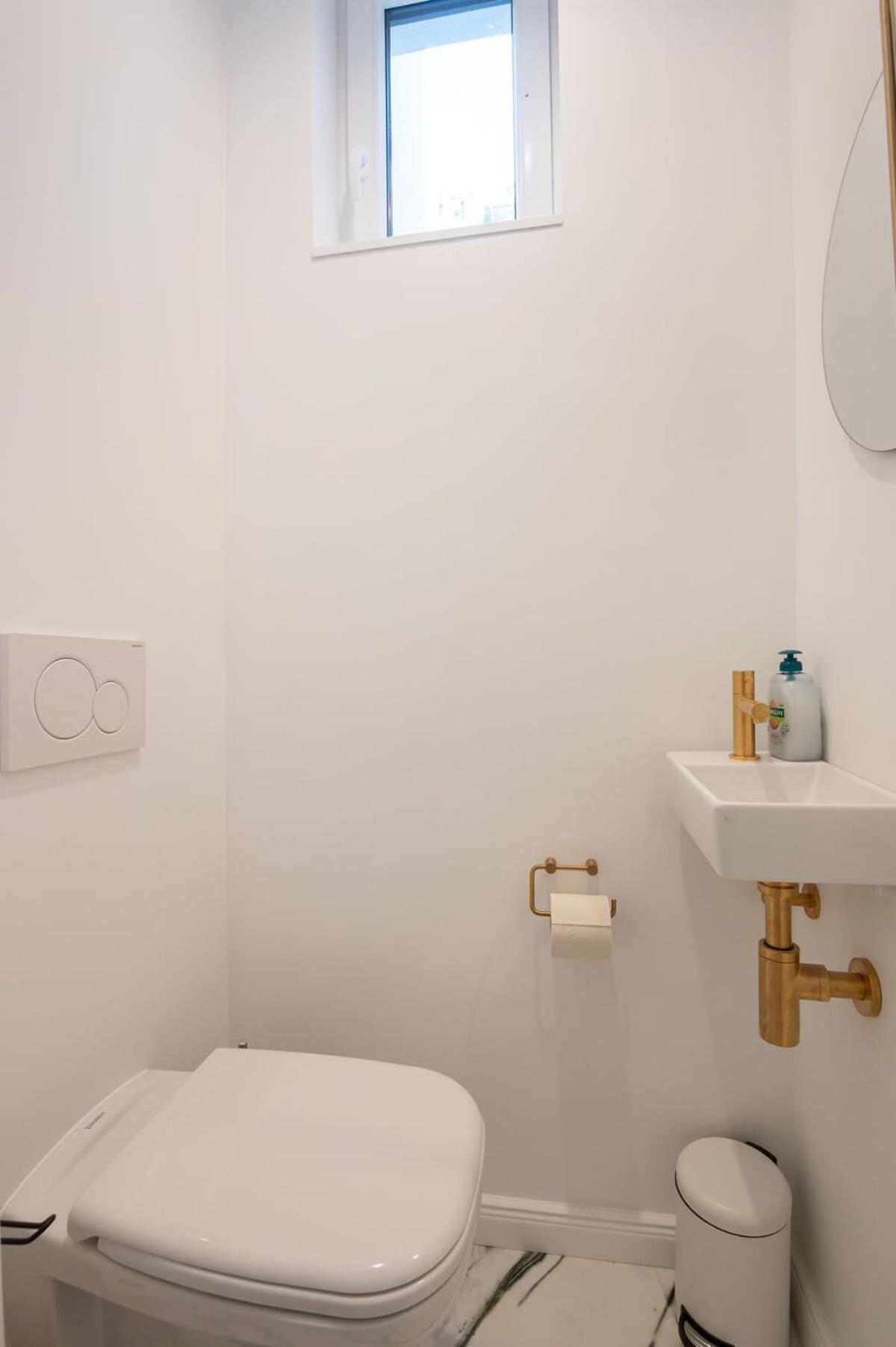 Renovated Art Deco Apartment With Vintage Elements Ostend Exterior photo